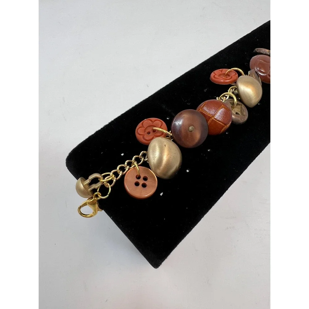 N/A vintage button
